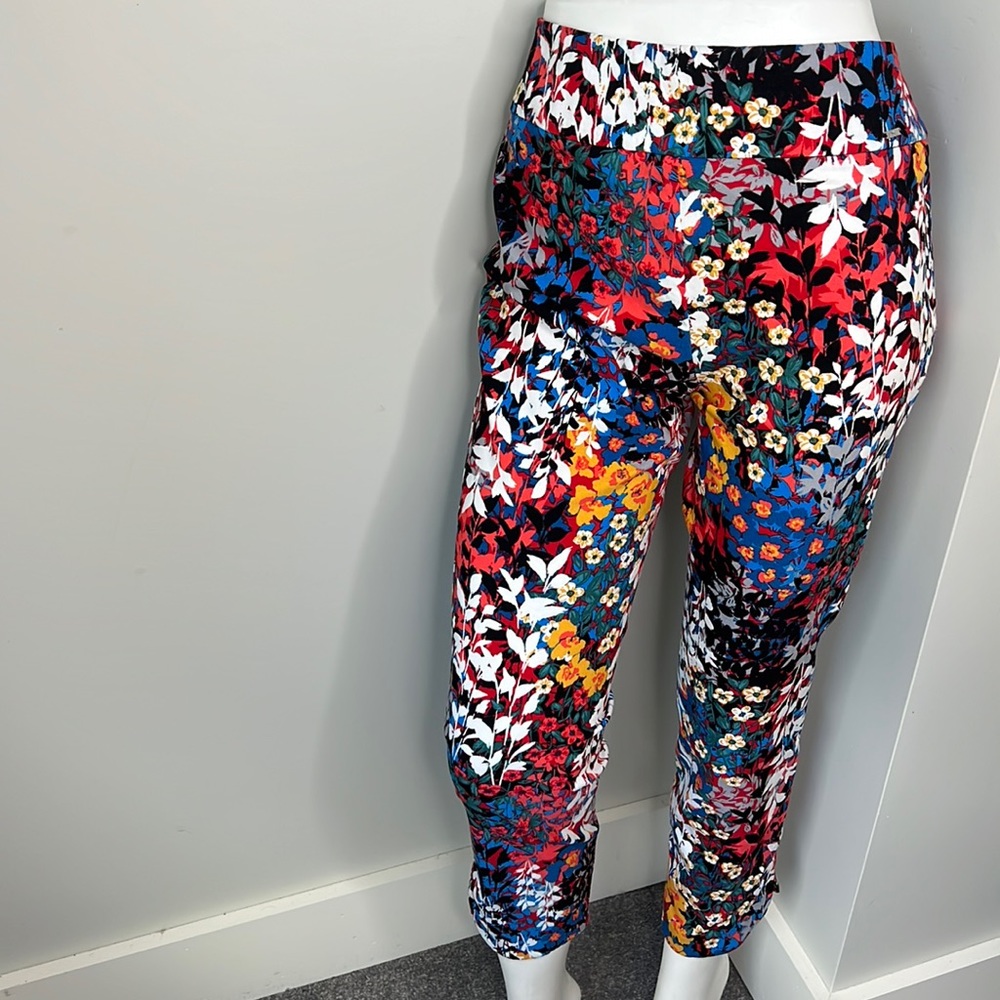 Up Loops Slim Ankle Pants size 8 Floral like new